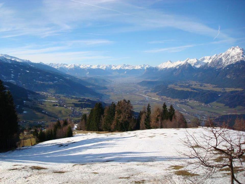 Ausblick von der Hotelterrasse Frieden DAS Alpine Panorama  Hotel