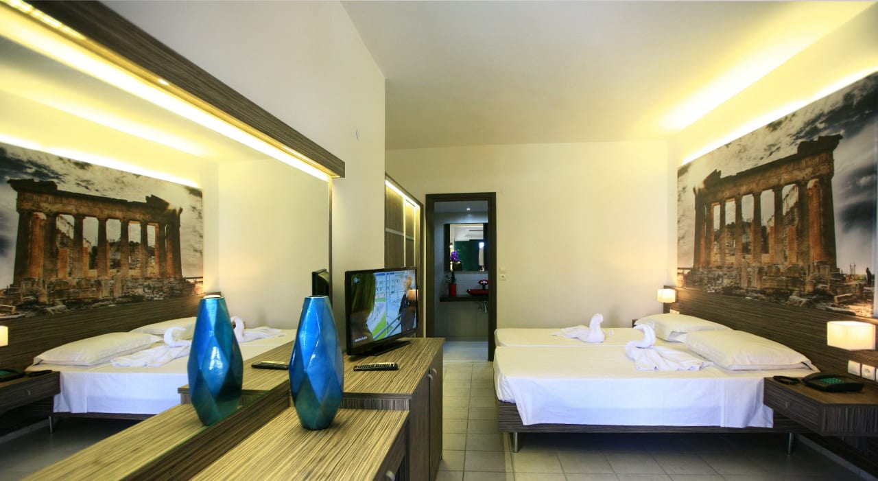 Zimmer Eurohotel Katrin Suites - Adults only