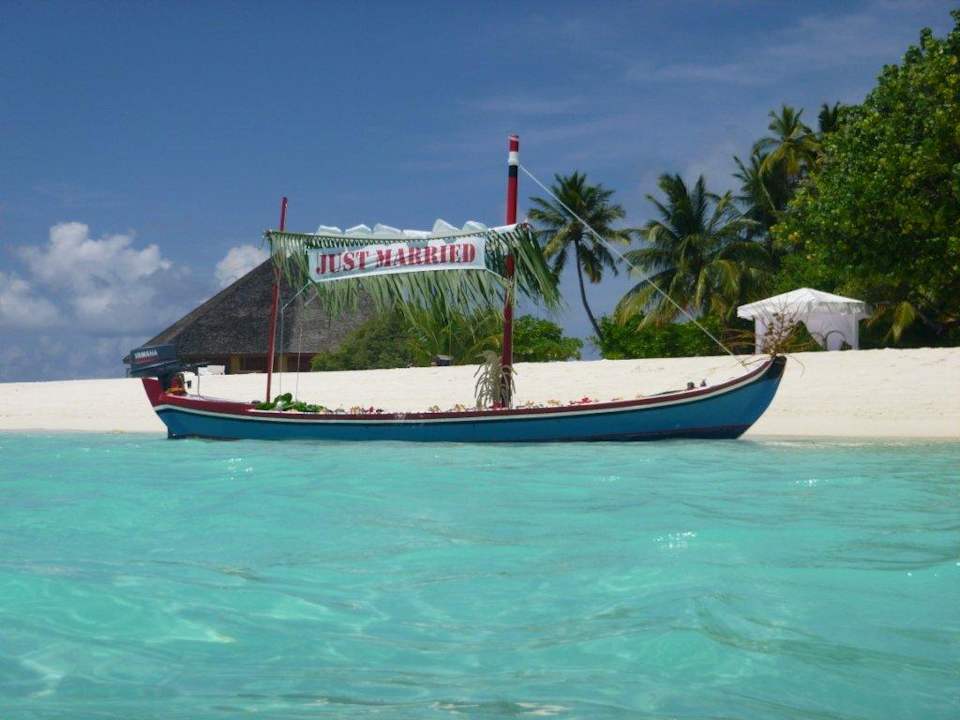 Hochzeits-Bötchen Meeru Maldives Resort Island