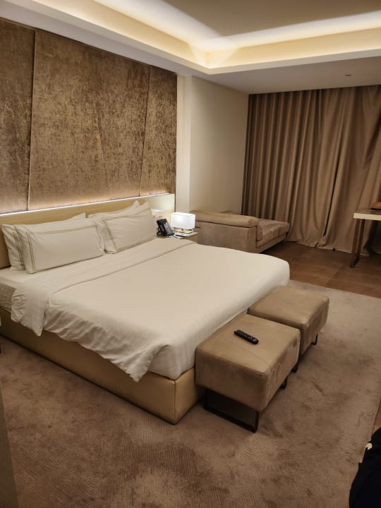 Zimmer The Grove Hotel & Conference Centre Bahrain