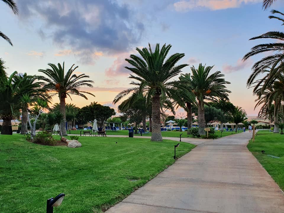 Gartenanlage Anissa Beach & Village