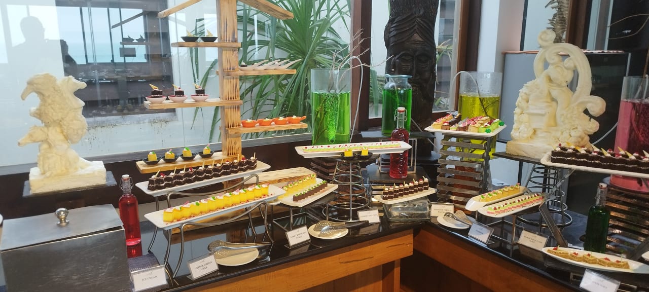 Gastro Pandanus Beach Resort & Spa