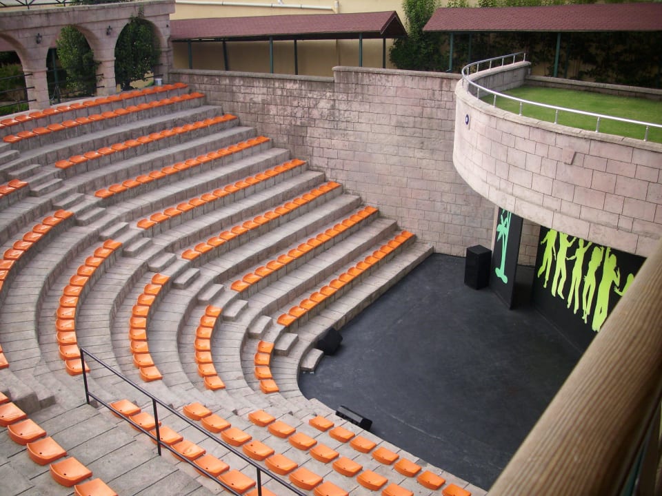 Amphietheater Grand Seker Hotel