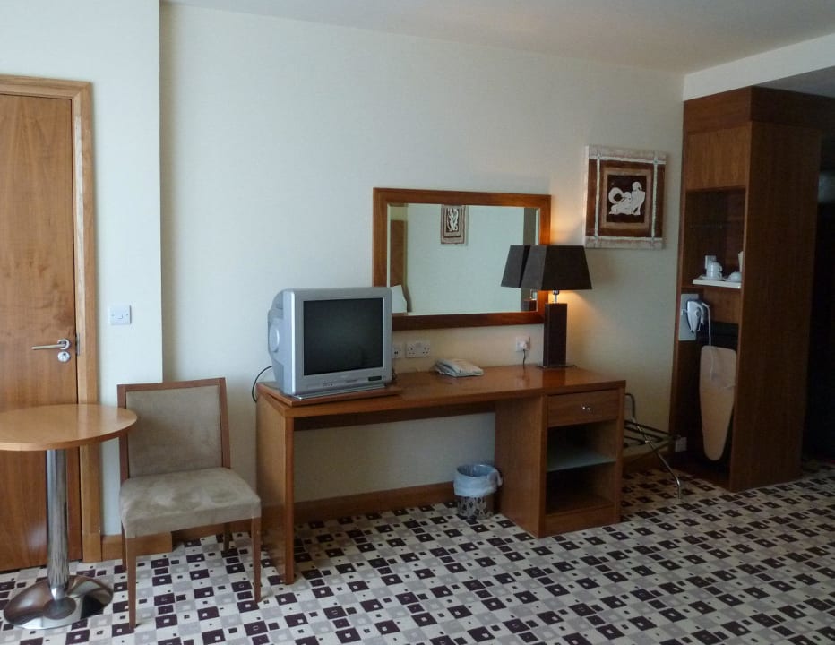 Es gab nur einen einzigen Stuhl The Connacht Hotel