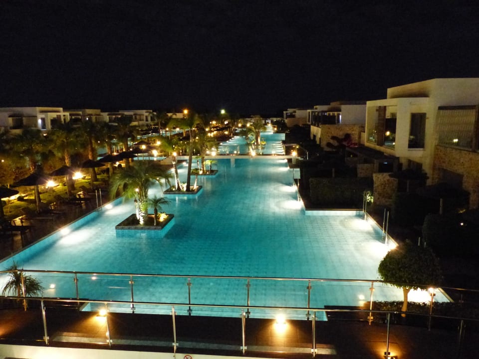 Bei Nacht TUI BLUE Palazzo del Mare