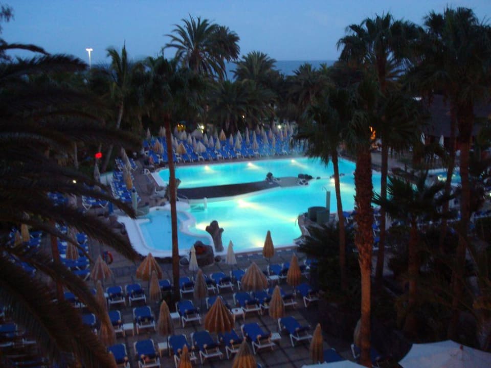die sicht aus dem hotelzimmer auf den pool Bull Costa Canaria & Spa - Adults only