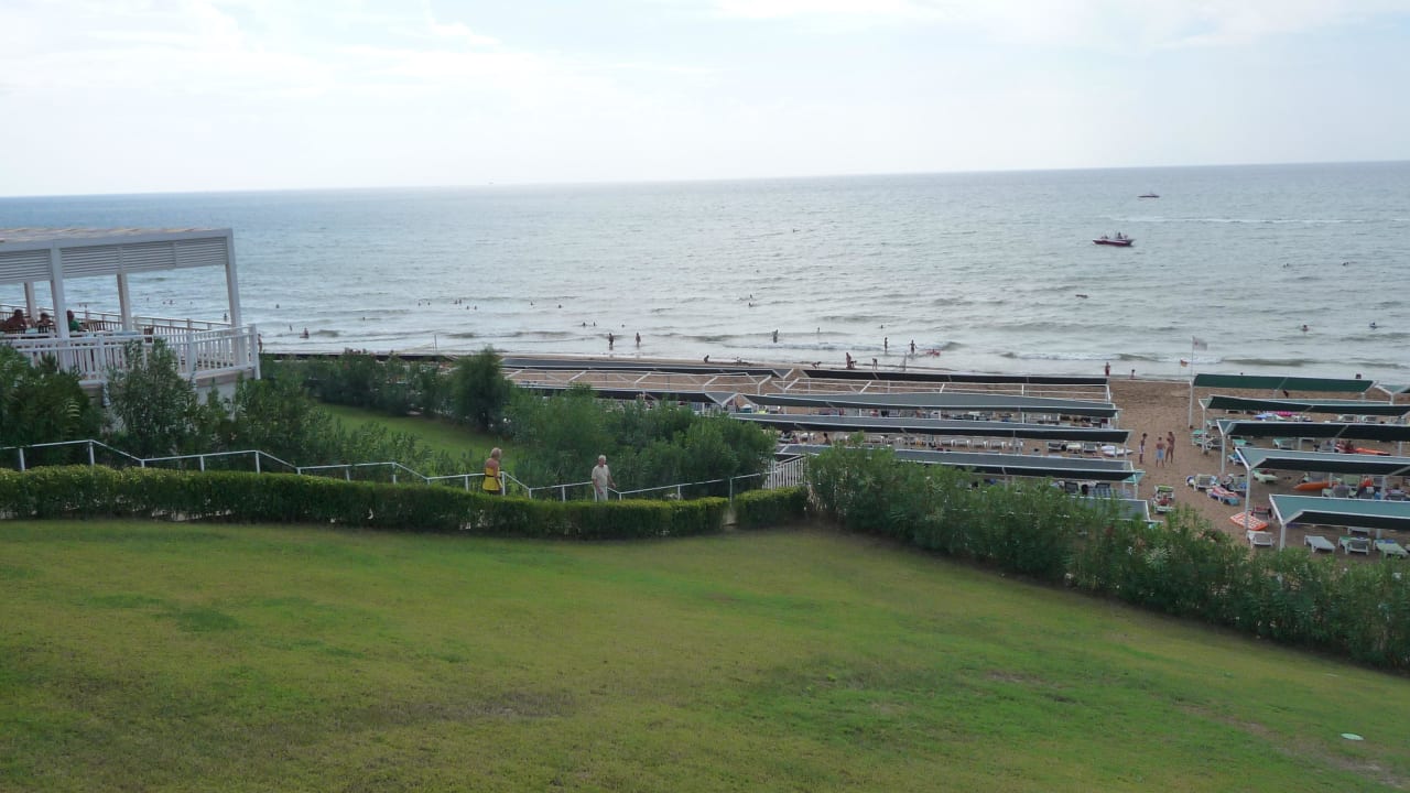 Blick auf den Strand Can Garden Resort