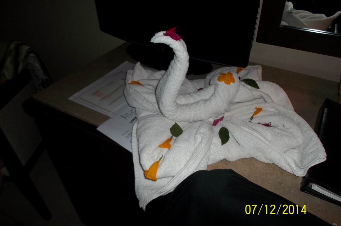 Roomboy jeden Tag ein andres Motiv  Jaz Dar EL Madina