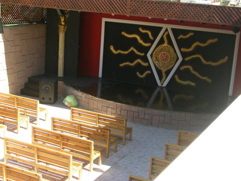 Animationstheater Armas Gül Beach