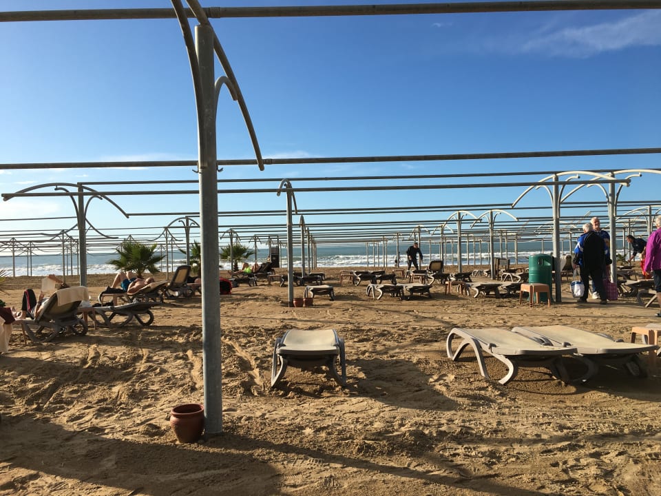 Strand Port Side Resort Hotel