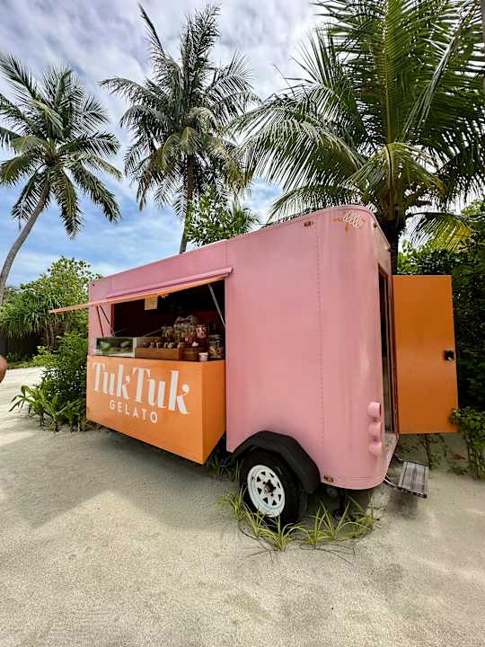 Gastro Patina Maldives, Fari Islands