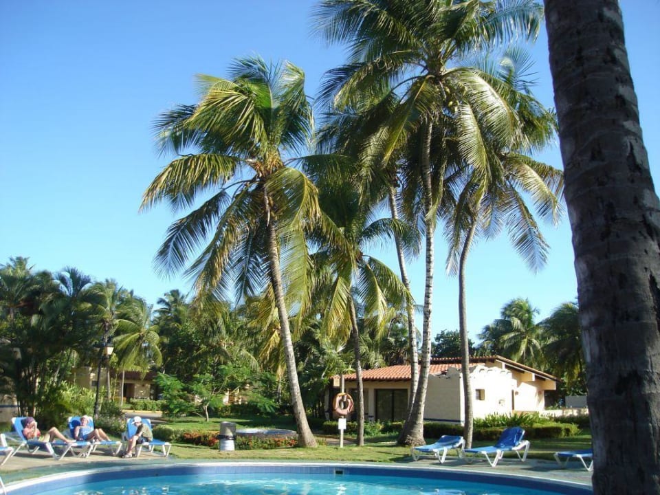 Jeden z 7 basenów na terenie hotelu Hotel Hesperia Playa el Aqua Beach