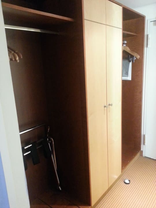 Garderobe The Q Quadro City Hotel