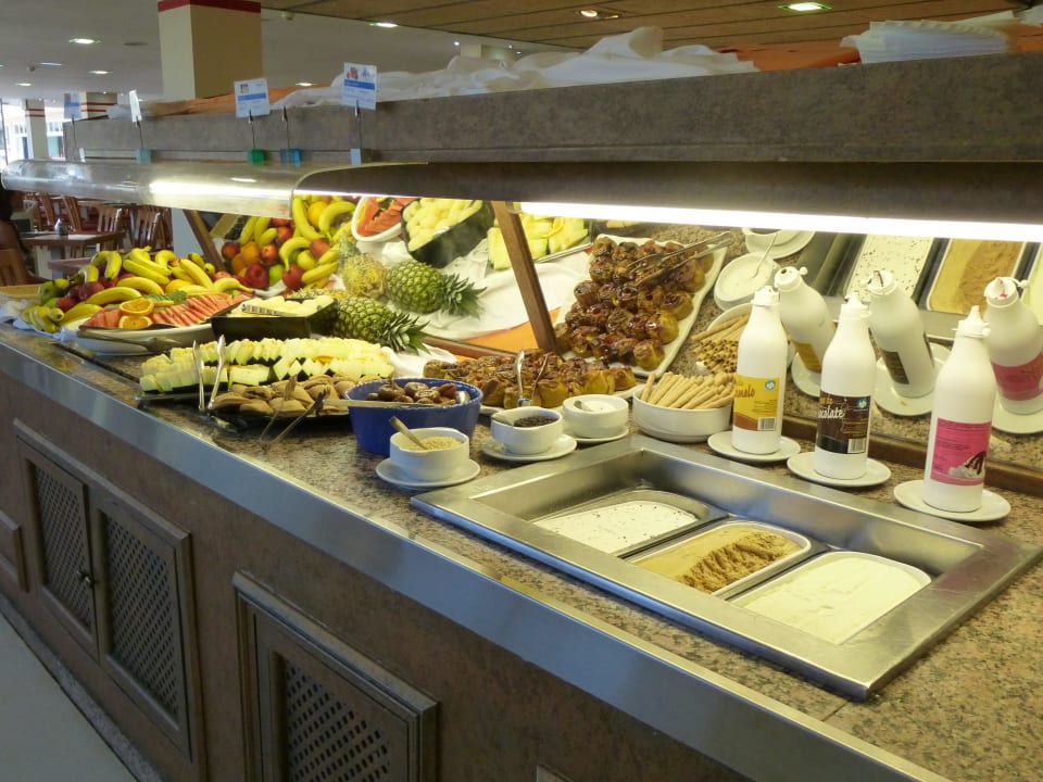 Abendbüffet  Caprice Janeiro Hotel & Spa