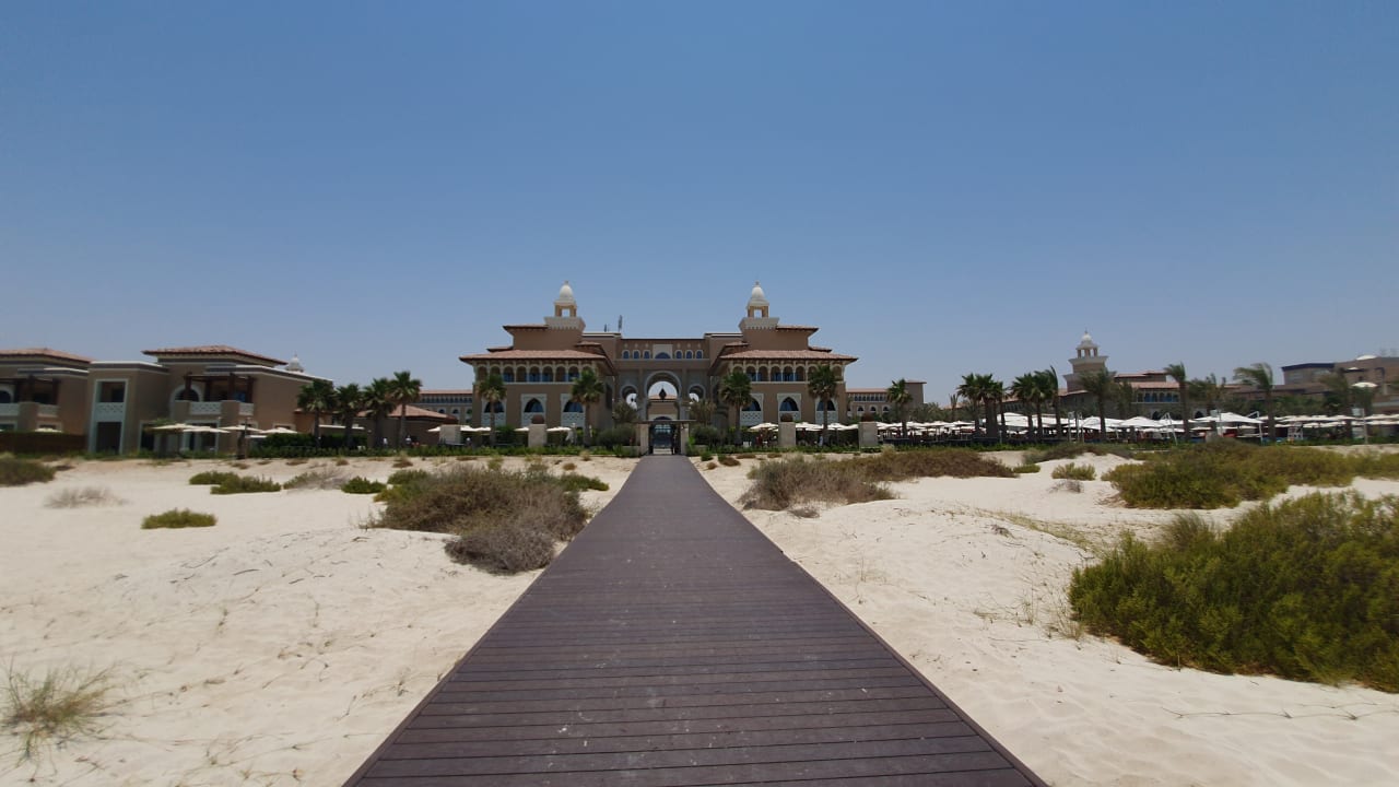 Strand Rixos Premium Saadiyat Island
