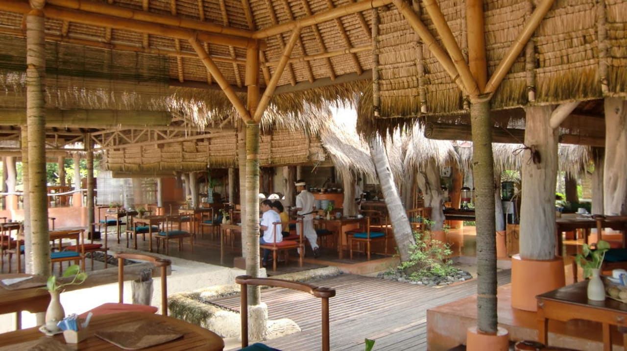 Frühstücksbereich Novotel Lombok Resort & Villas