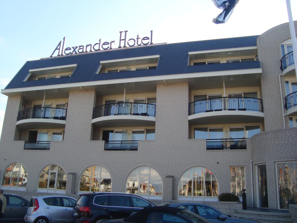 Hotelfassade Alexander Hotel