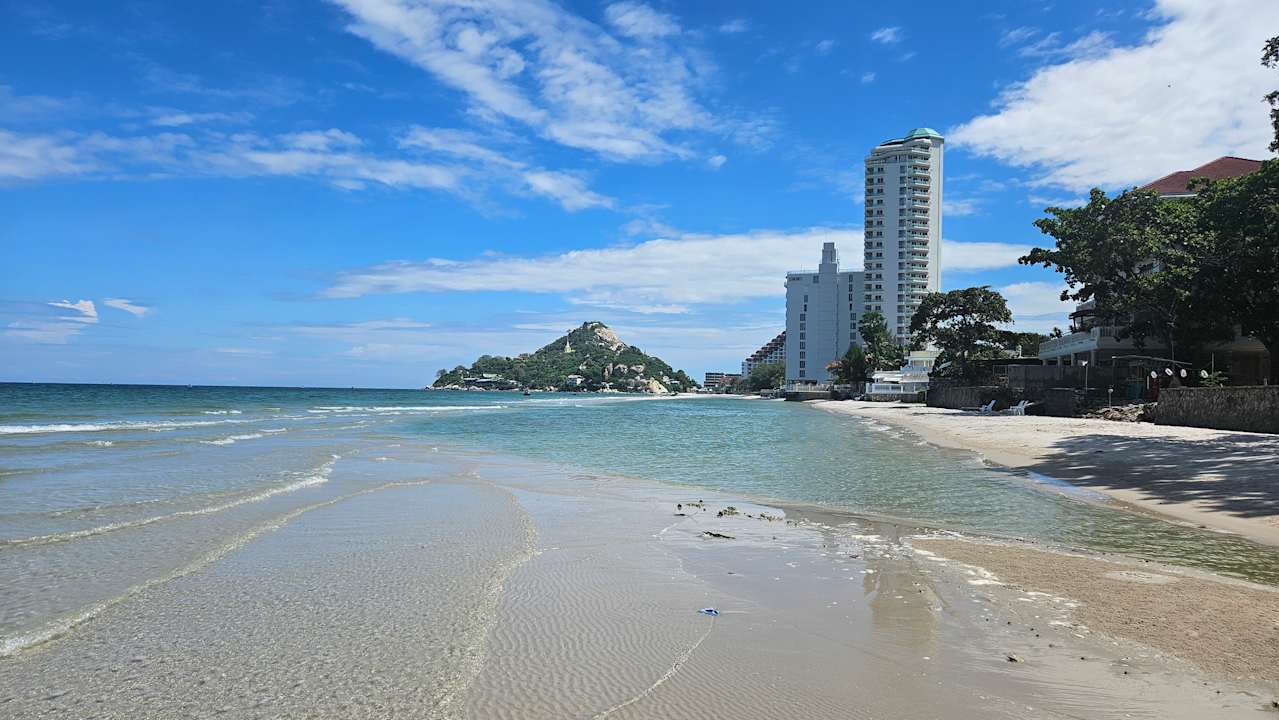 Strand Ruen Kanok Resort