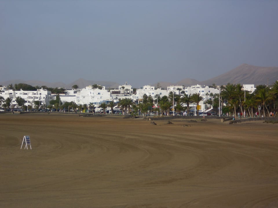 Hotel vom Strand gesehen Aparthotel Costa Mar