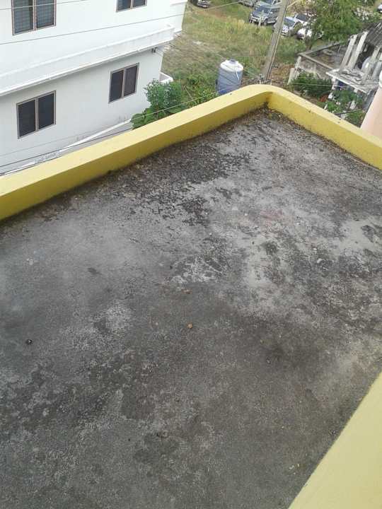 Dreckiger Balkon Hotel Laemya Inn