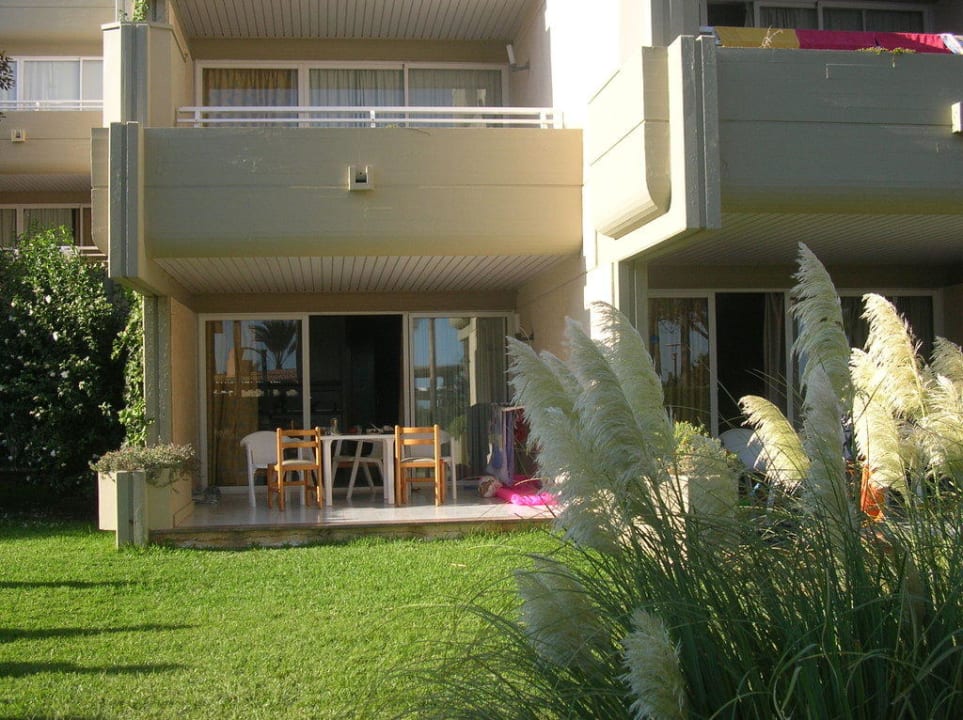 Blick auf unsere Terrasse Hipotels Mediterraneo Club
