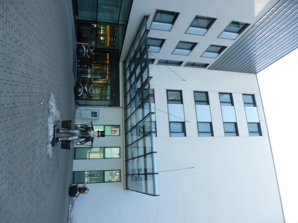 Rückansicht Novotel Hamburg City Alster