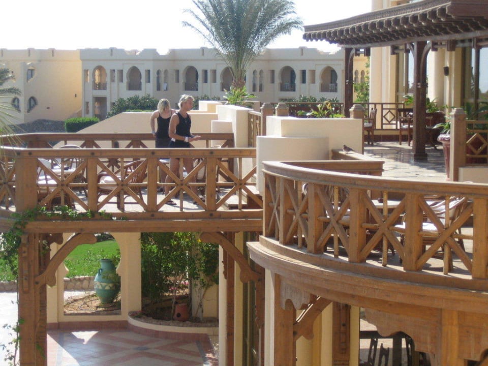 Ausblick auf die Lobbybar von Zimmer 303 Charmillion Club Resort