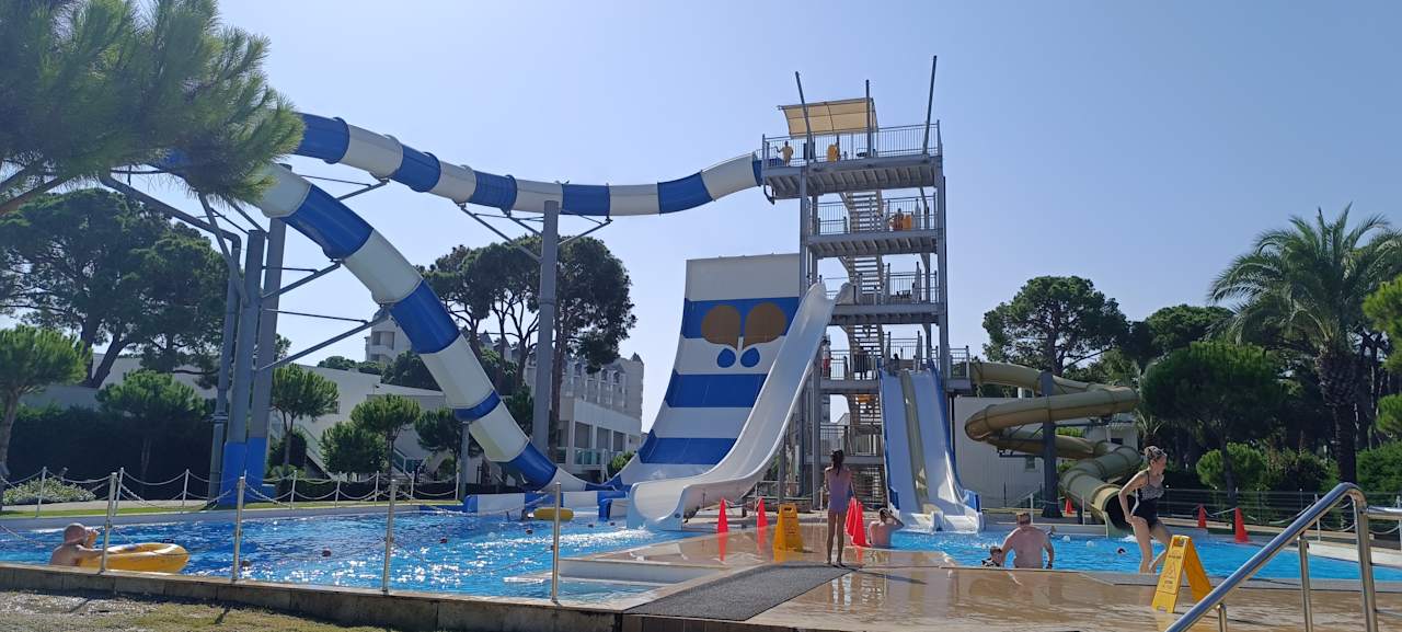 Pool Papillon Zeugma Relaxury