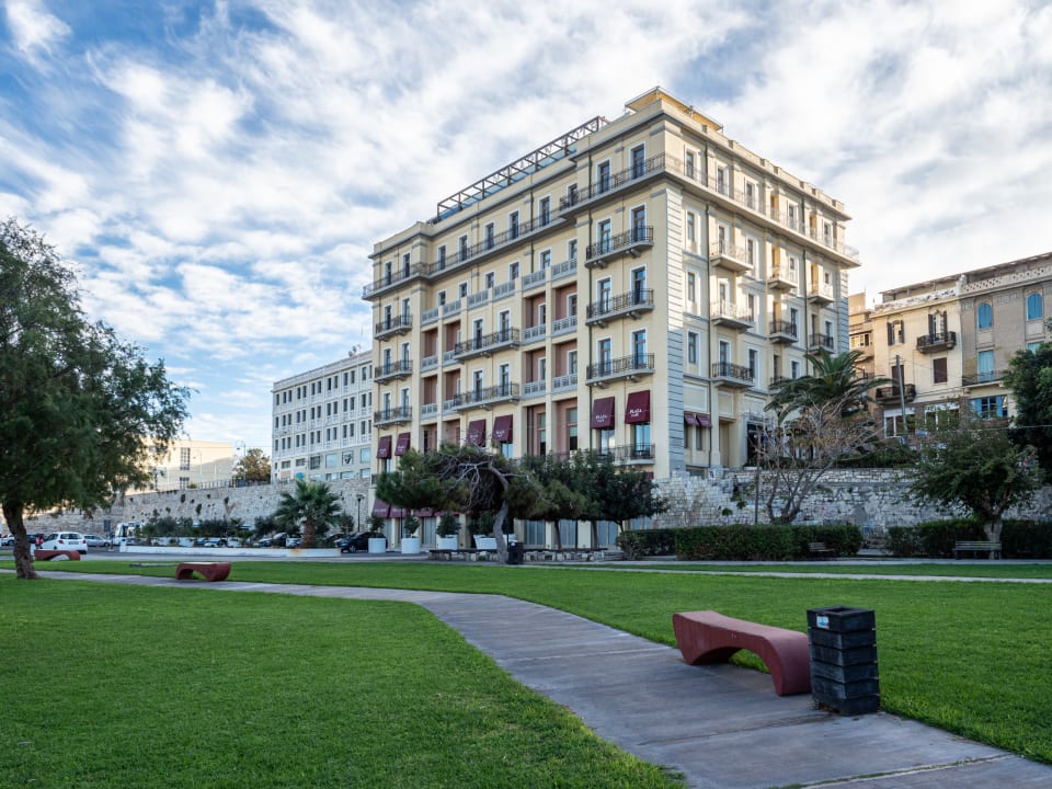 Außenansicht Hotel GDM Megaron Historical Monument Hotel