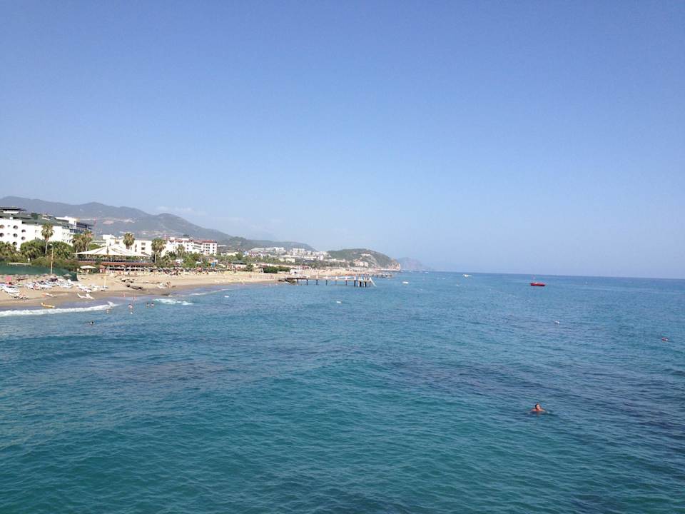 Вид с пирса Saphir Hotel & Villas