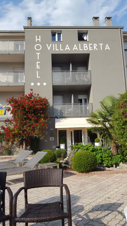 Außenansicht Hotel Villa Alberta