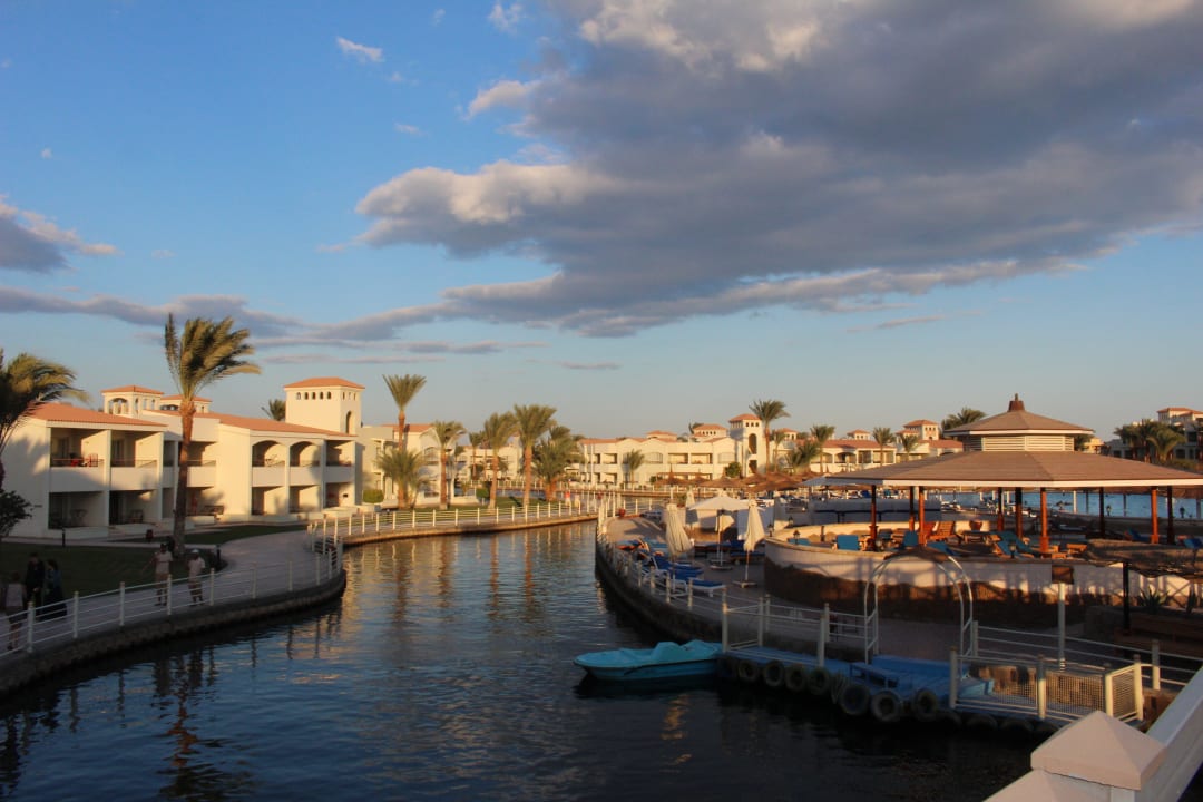 Blick vom Strand  Pickalbatros Dana Beach Resort - Hurghada