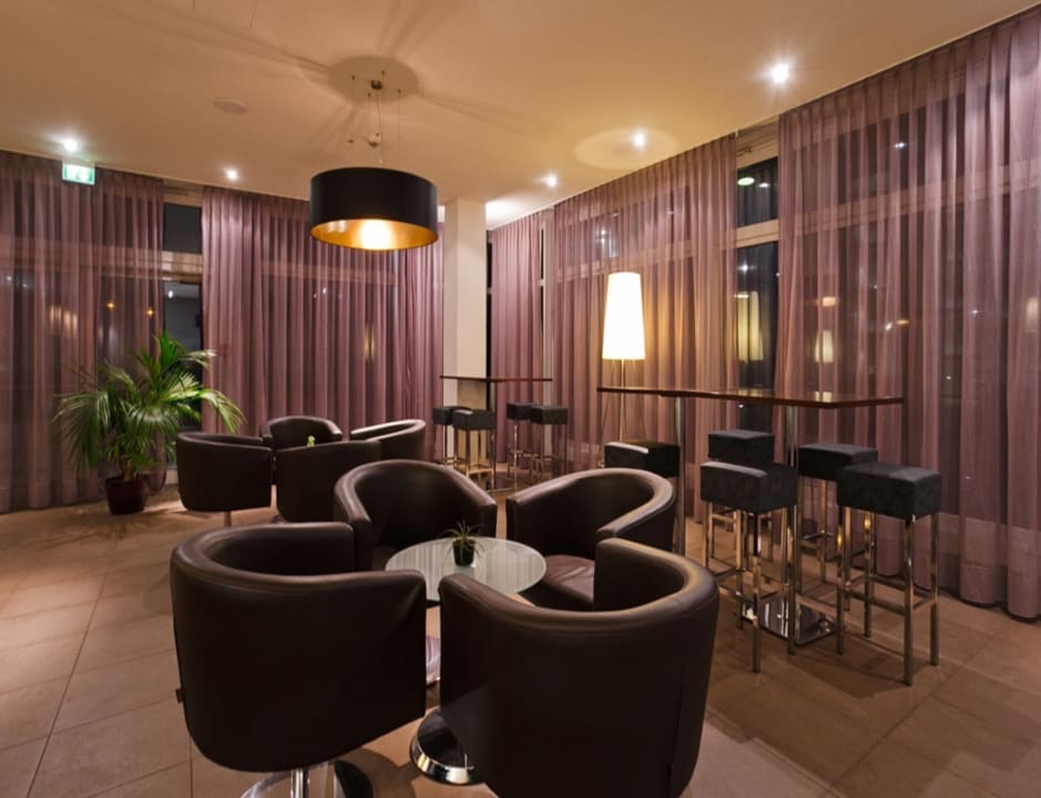 Lobby acom Hotel München