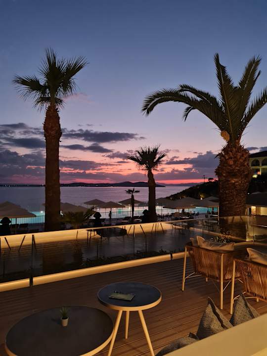 Gartenanlage Akrathos Beach Hotel