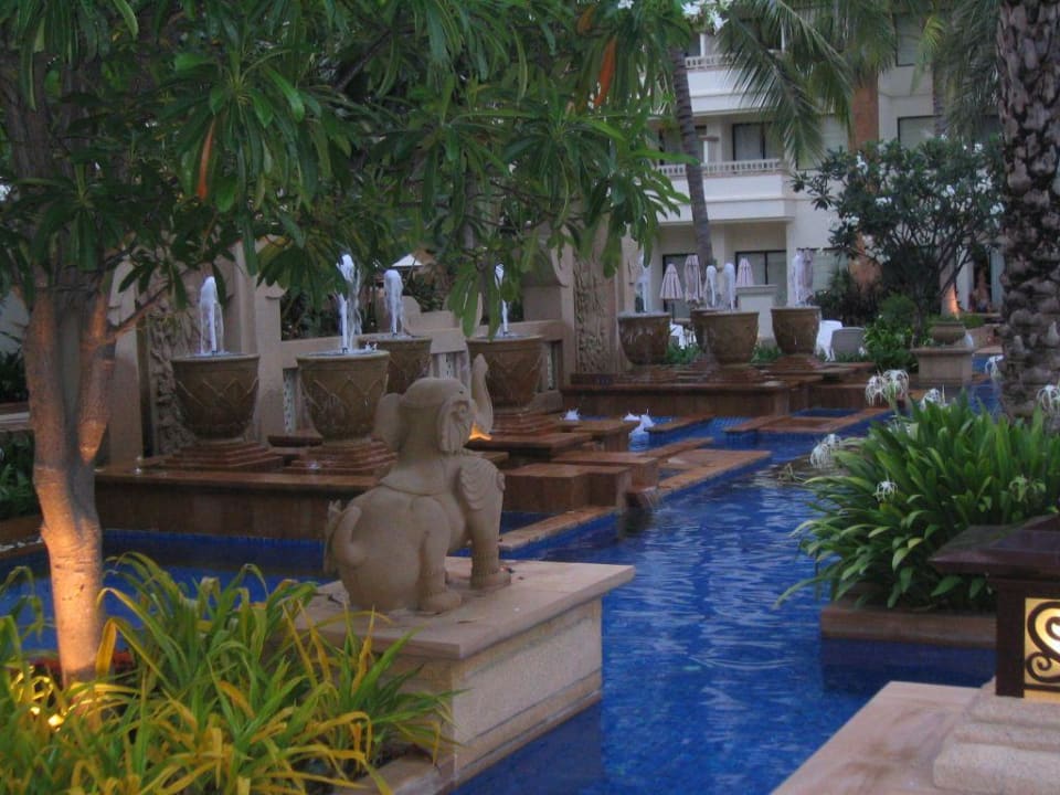 Busakorn Wing Holiday Inn Resort Phuket