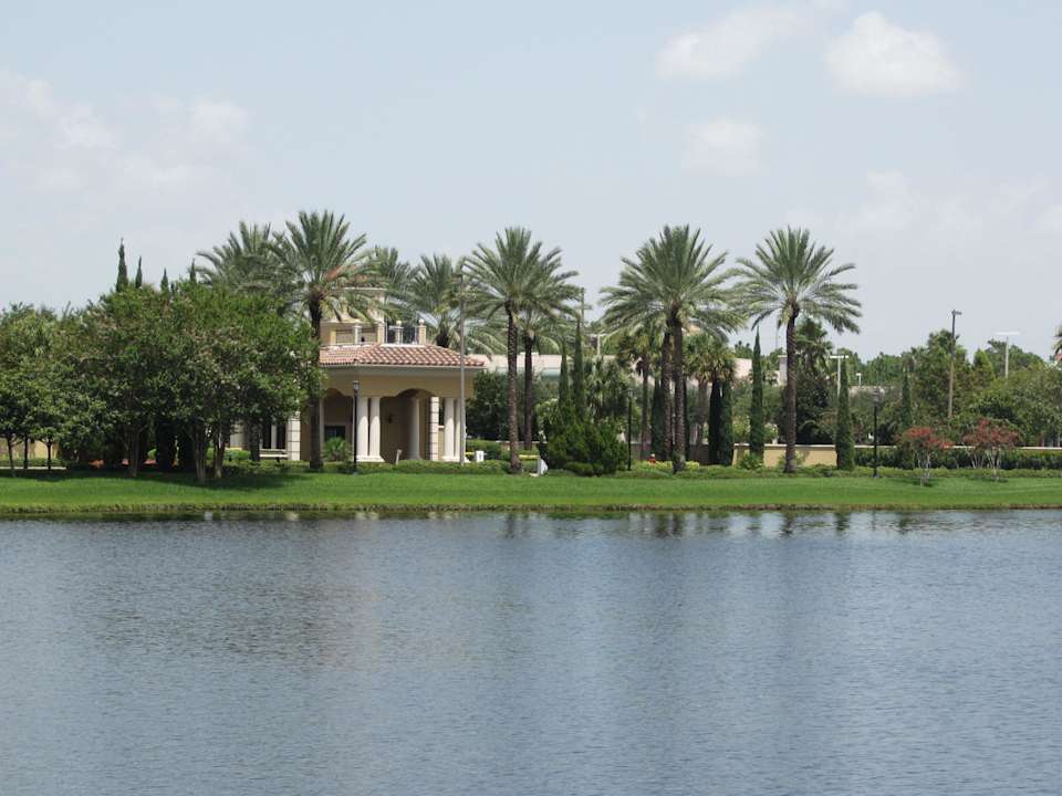 Eingang des Clubs Hotel Hilton Grand Vacations Club on International Drive