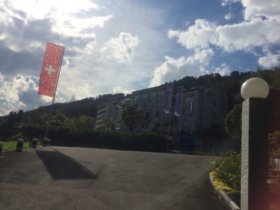 Blick von der Straße Seehotel Wilerbad