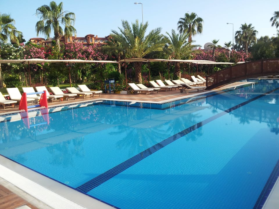 Hotelpool Hotel Sidekum