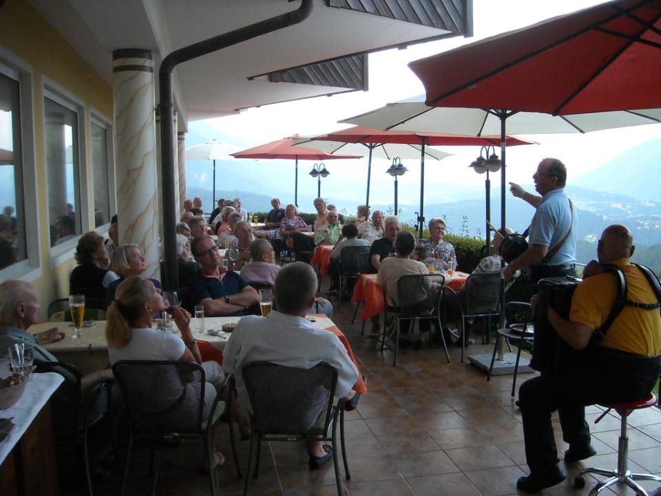 Grillabend mit Hauserhof-Duo Panoramahotel Hauserhof