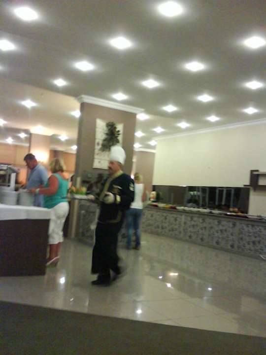 Szef kuchni Enki Hotel