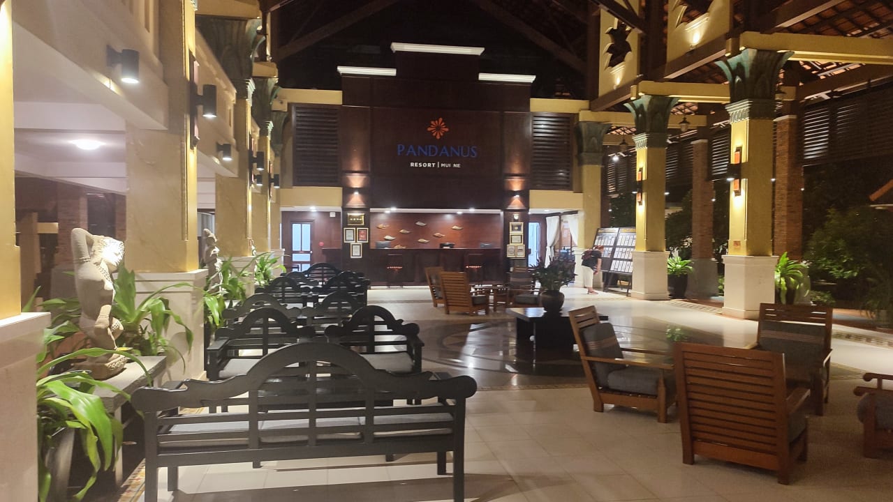 Lobby Pandanus Resort