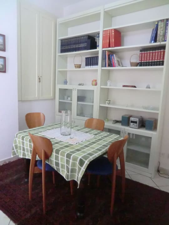 Dining Room Ferienwohnung The Heart of Naples