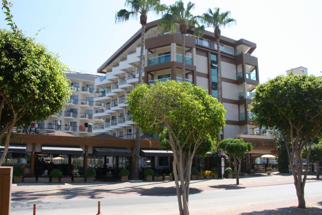 Hotel von vorne Riviera Hotel & Spa