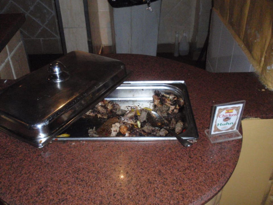 Verkohltes Huhn Pickalbatros Alf Leila Wa Leila Resort - Neverland Hurghada