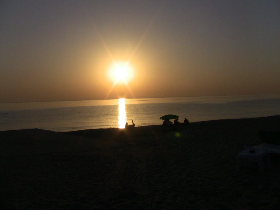Sonnenuntergang am Strand Hotel Aslan City Kleopatra