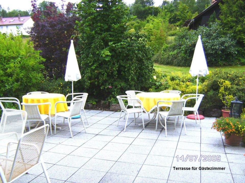 Terrasse für Gästezimmer Gasthof zur Linde