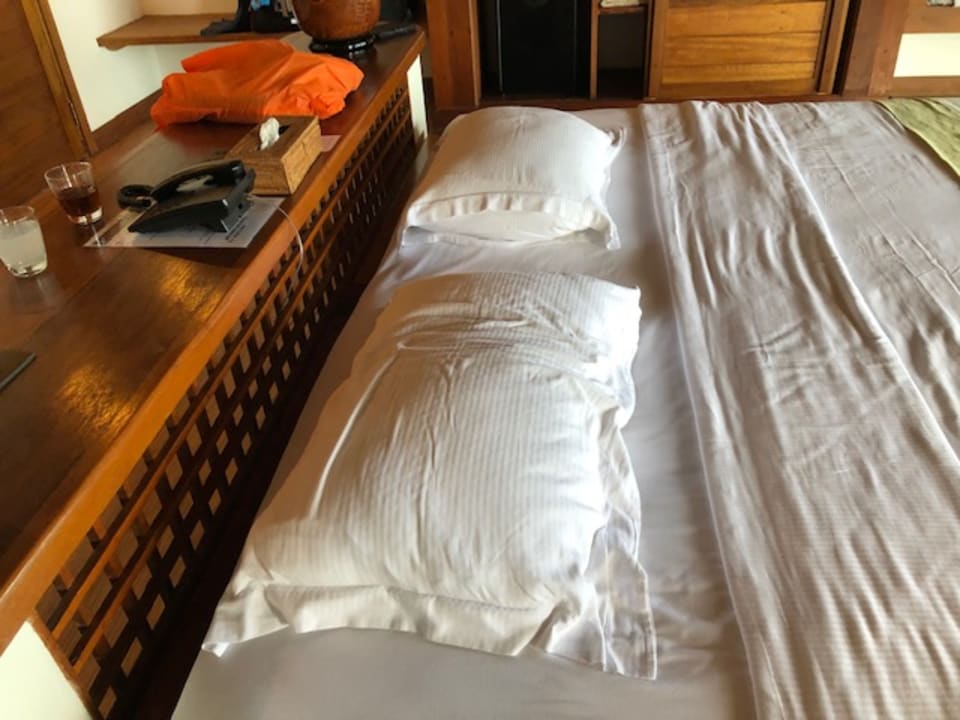 Zimmer Gangehi Island Resort