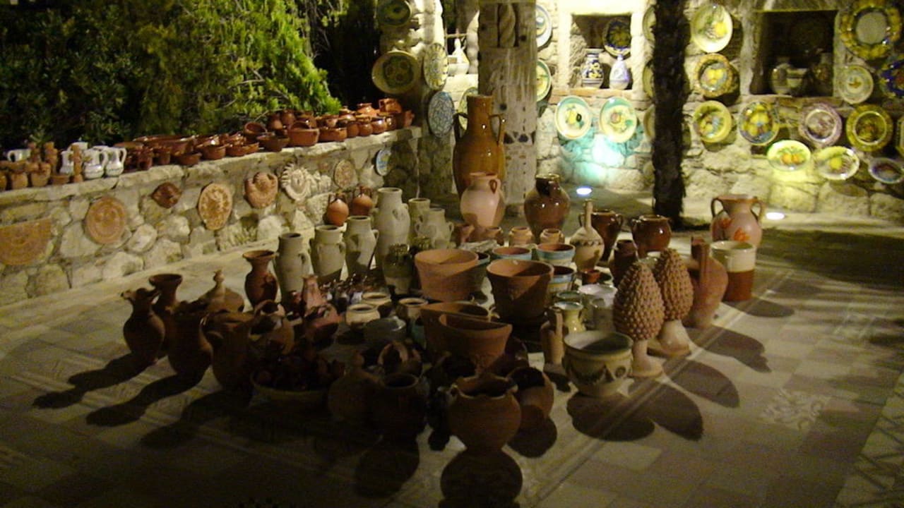 Schöner Keramikladen im Hotelbereich Hotel Residence Costa Azzurra