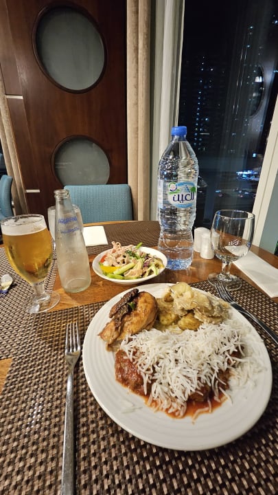 Gastro Rose Rayhaan by Rotana