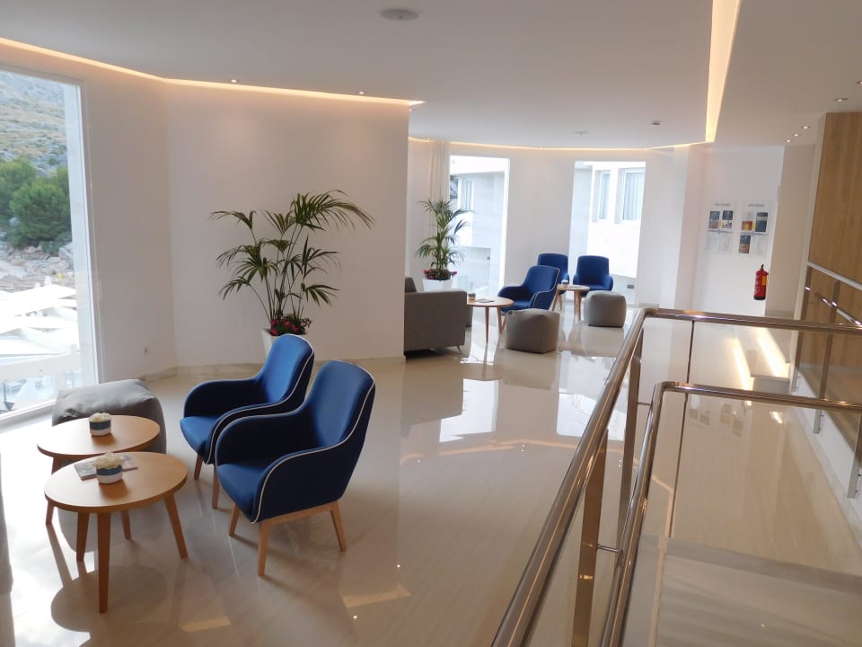 Lobby Globales Don Pedro